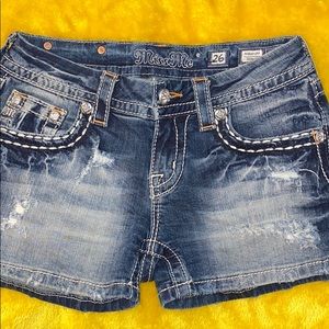 Miss Me Demin Shorts sz 26
